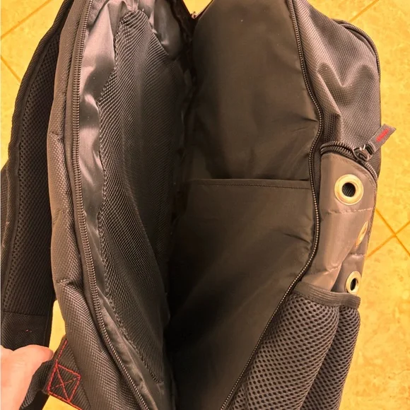 RUDY PROJECT backpack. Many features. Many compartments. Brand new. - Picture 16 of 16